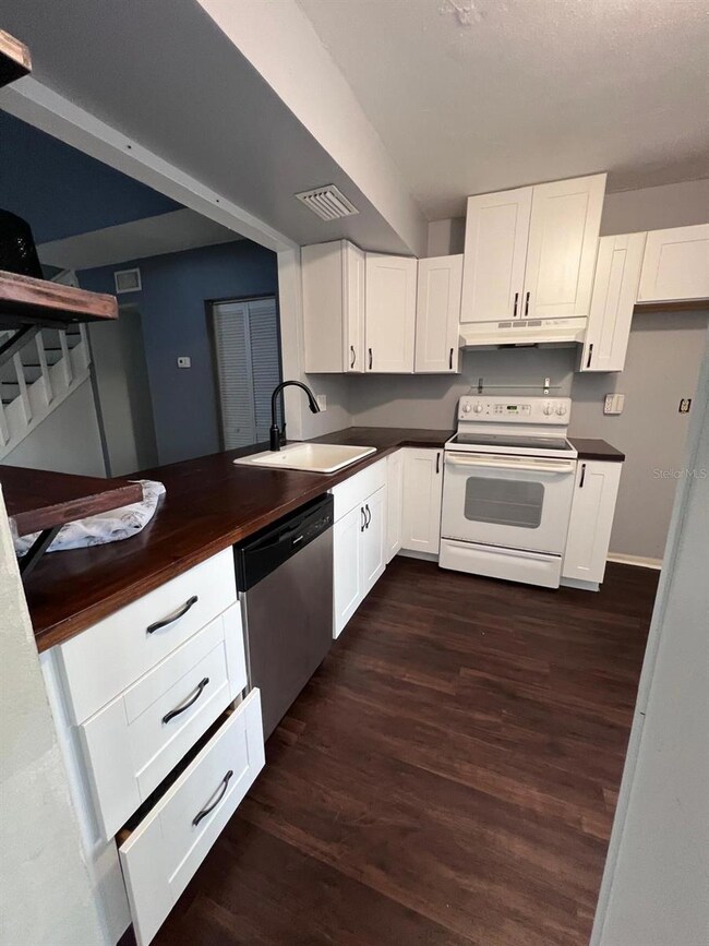 2095 Sunset Point Rd unit 2504, Clearwater, FL 33765 - photo 5