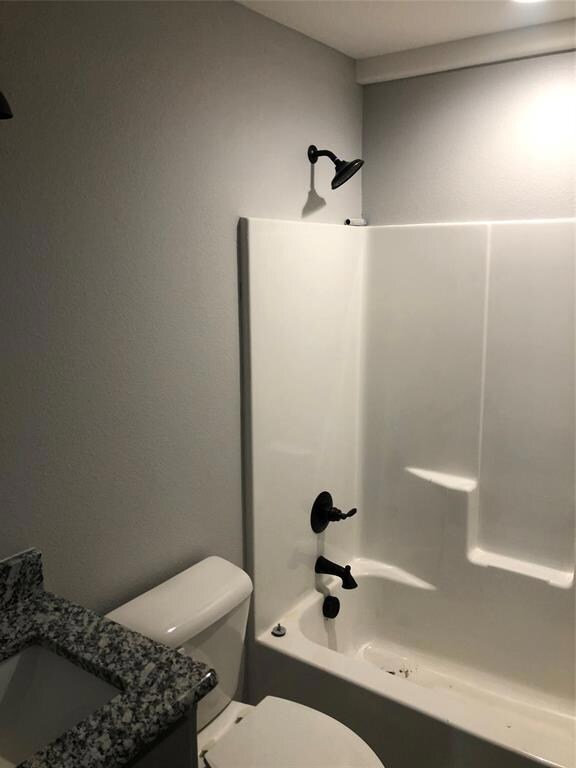 607 Water St, Whitesboro, TX 76273 - photo 6