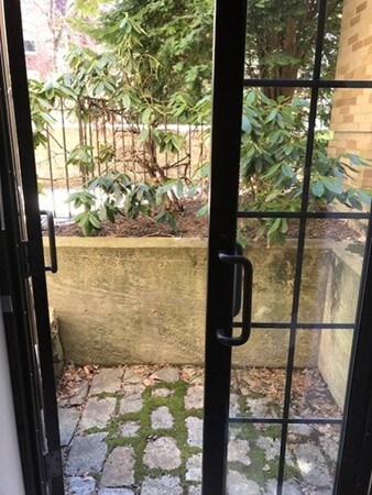 7 Henchman St unit Suite: 102, Boston, MA 02113 - photo 2