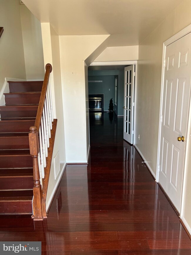 2511 James Maury Dr, Herndon, VA 20171 - photo 2