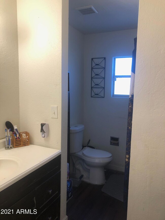 Bathroom_1