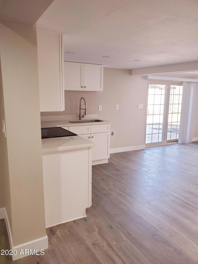 2534 N 9th St unit 2, Phoenix, AZ 85006 - photo 4