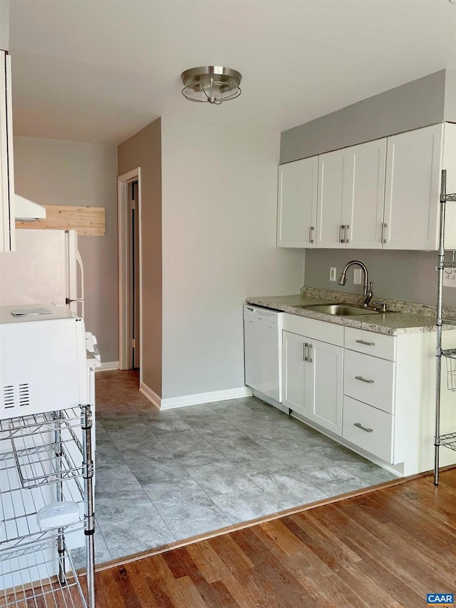 2434 Arlington Blvd unit D3, Charlottesville, VA 22903 - photo 6