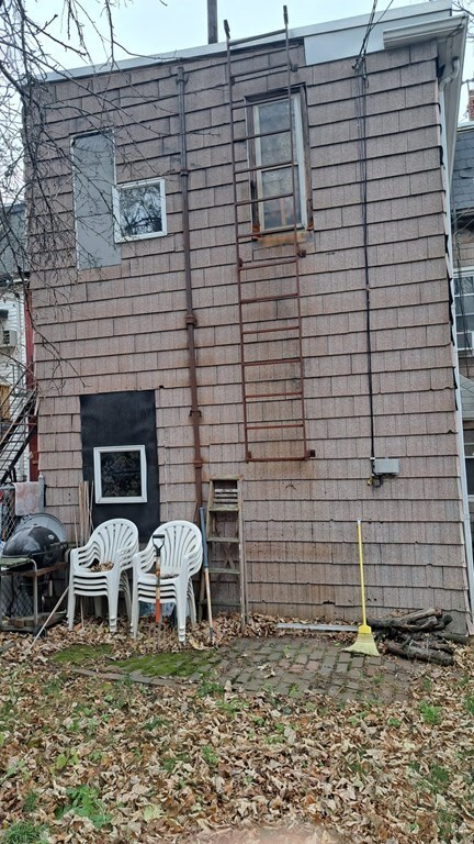 148 Lexington St, Boston, MA 02128 - photo 3