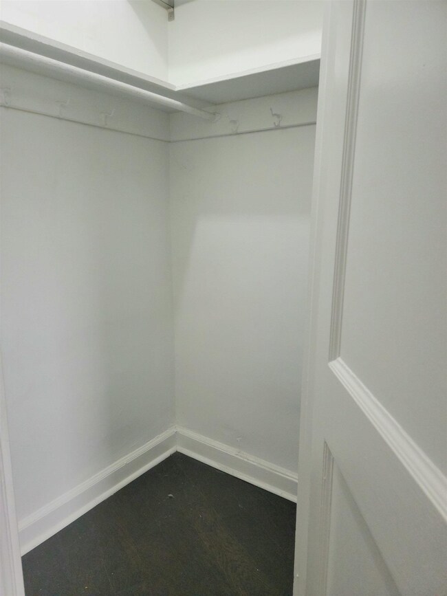 The Hague Building unit 3M, Jersey City, NJ 07306 - photo 6