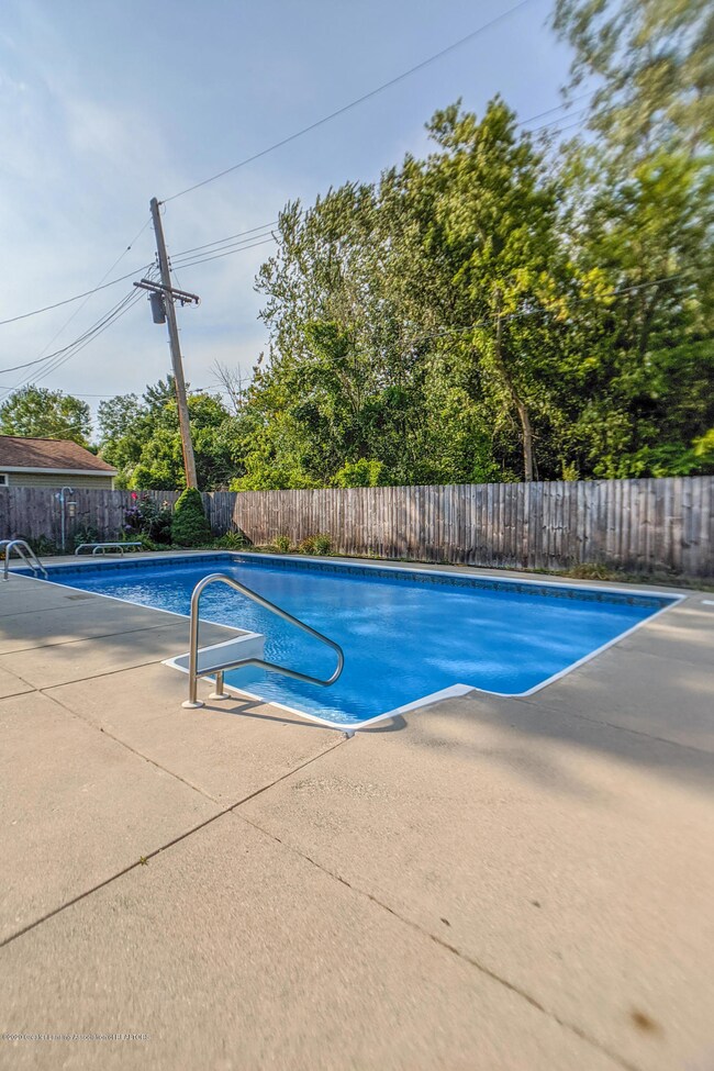 2818 Gibson-WindowStill-Real-Estate-Phot