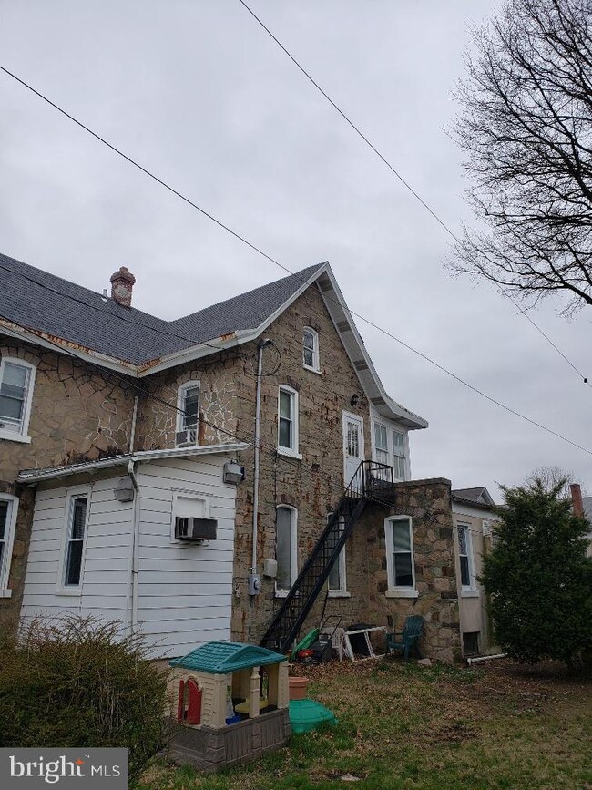 241 Juniper St, Quakertown, PA 18951 - photo 7