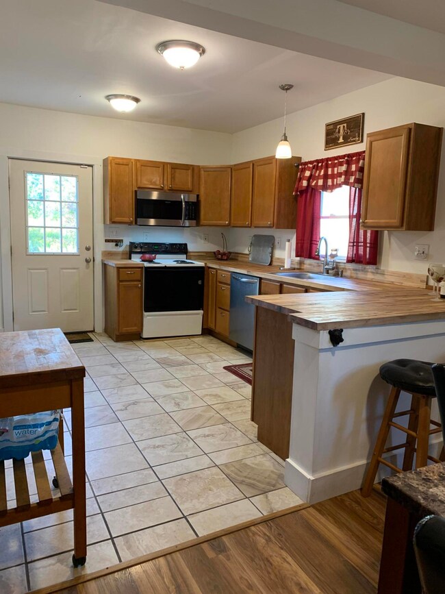 32 Upland Rd, Lisbon, ME 04250 - photo 2