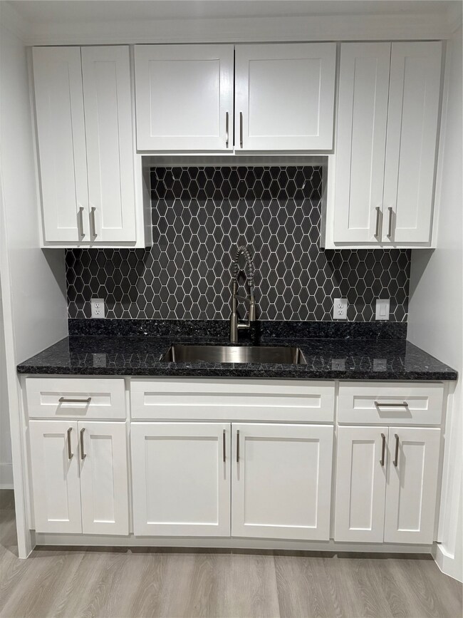 1809 Reese St, Houston, TX 77012 - photo 7