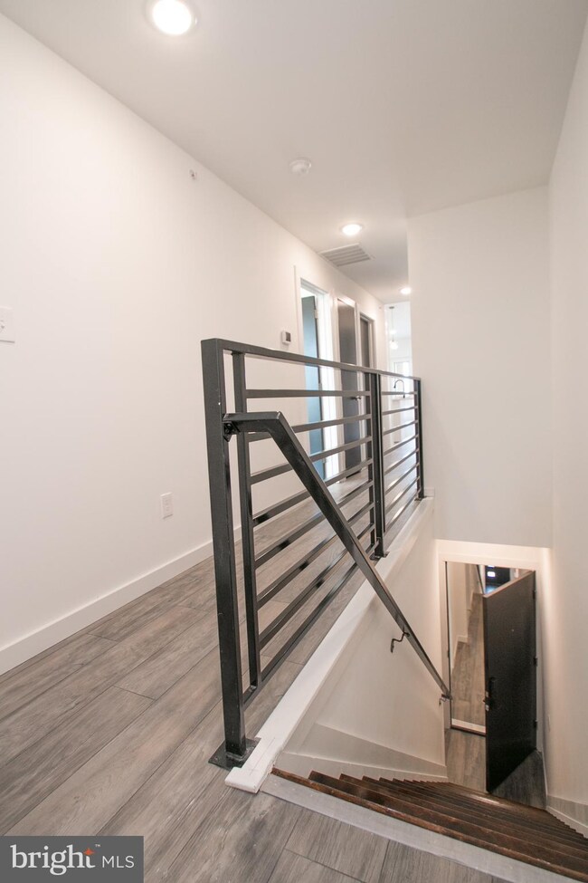 13 N Farson St unit 4, Philadelphia, PA 19139 - photo 4