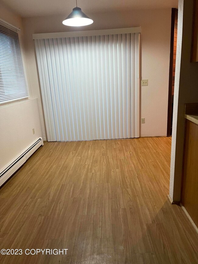 3560 W Dimond Blvd unit A8, Anchorage, AK 99502 - photo 3