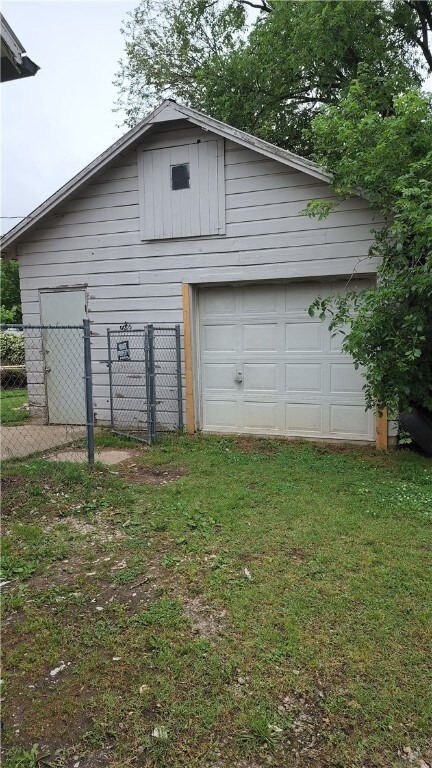 garage