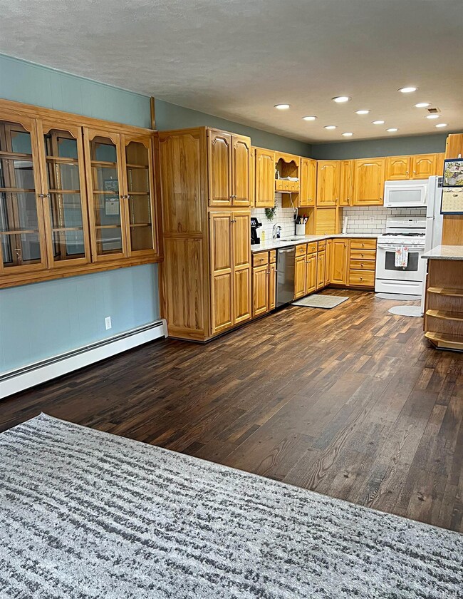 127 Meadow Ln, Linton, IN 47441 - photo 7