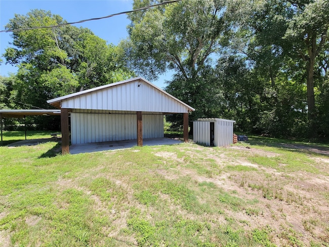 For Sale 224 Schumann Rd, Bellville, TX 77418 | Homes.com