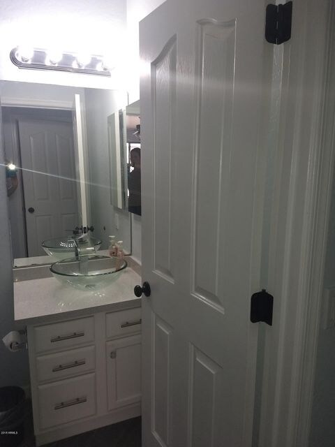 Hall Bath 2