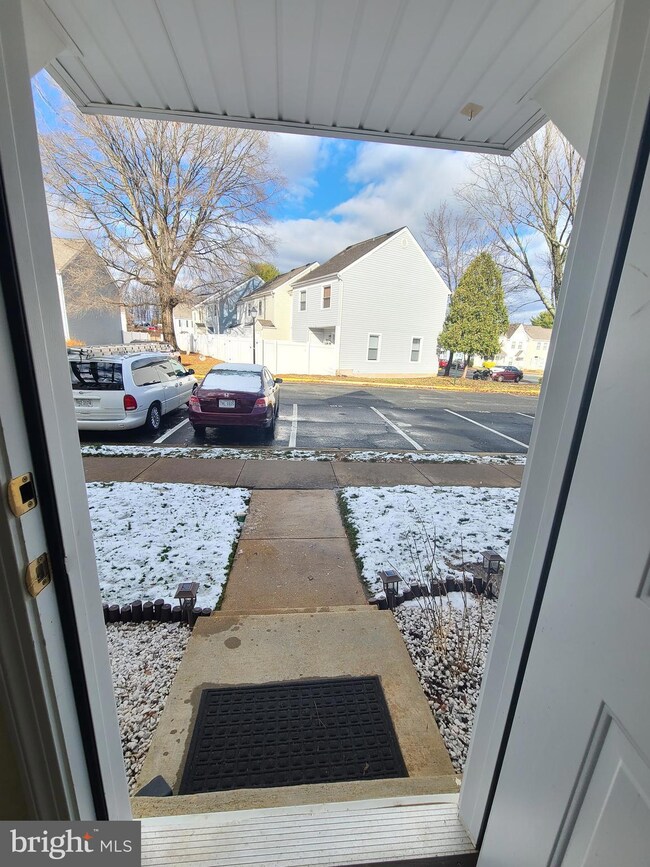 611 Madison Ct unit 24, Stafford, VA 22556 - photo 4