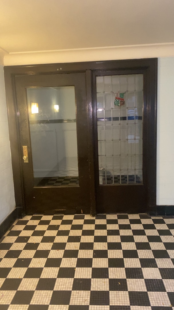 2233 E 70th Place unit 1, Chicago, IL 60649 - photo 5