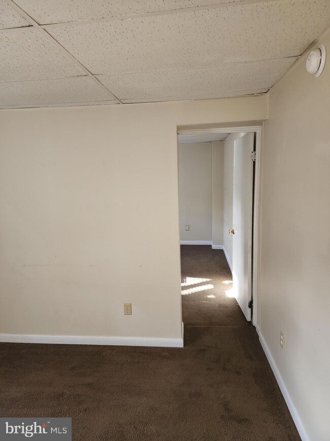 45 N Green St unit 2, Berkeley Springs, WV 25411 - photo 5