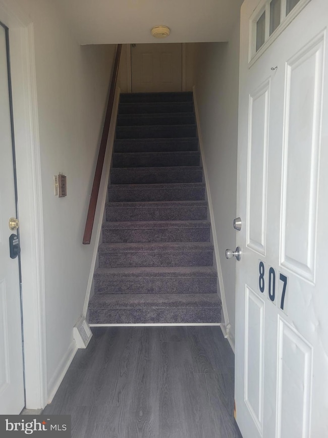 807 Selma St unit 2ND FL, Norristown, PA 19401 - photo 2