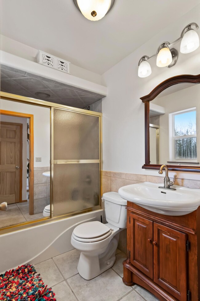 Full Bath Main floor