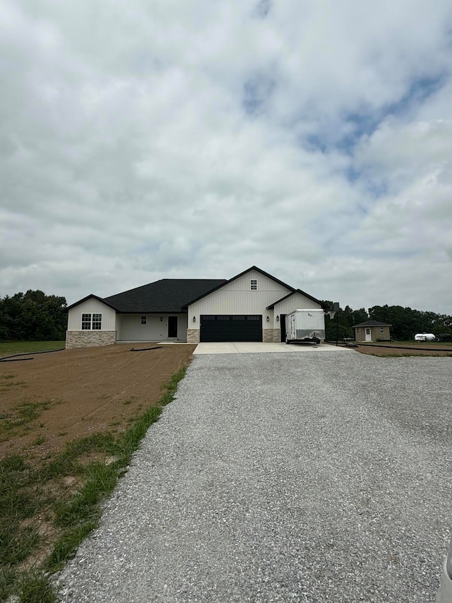 195 Blazing Star Ln, Nixa, MO 65714 - photo 2