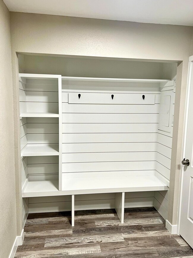 Entry way shelving