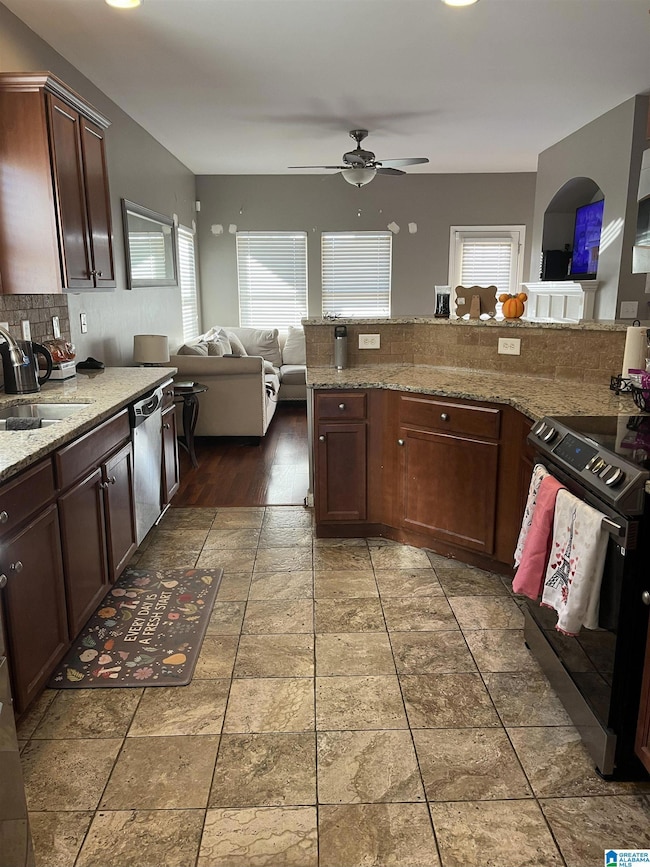 509 Union Station Place, Calera, AL 35040 - photo 6