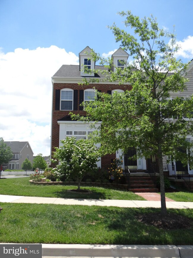 23329 Arora Hills Dr, Clarksburg, MD 20871 - photo 6