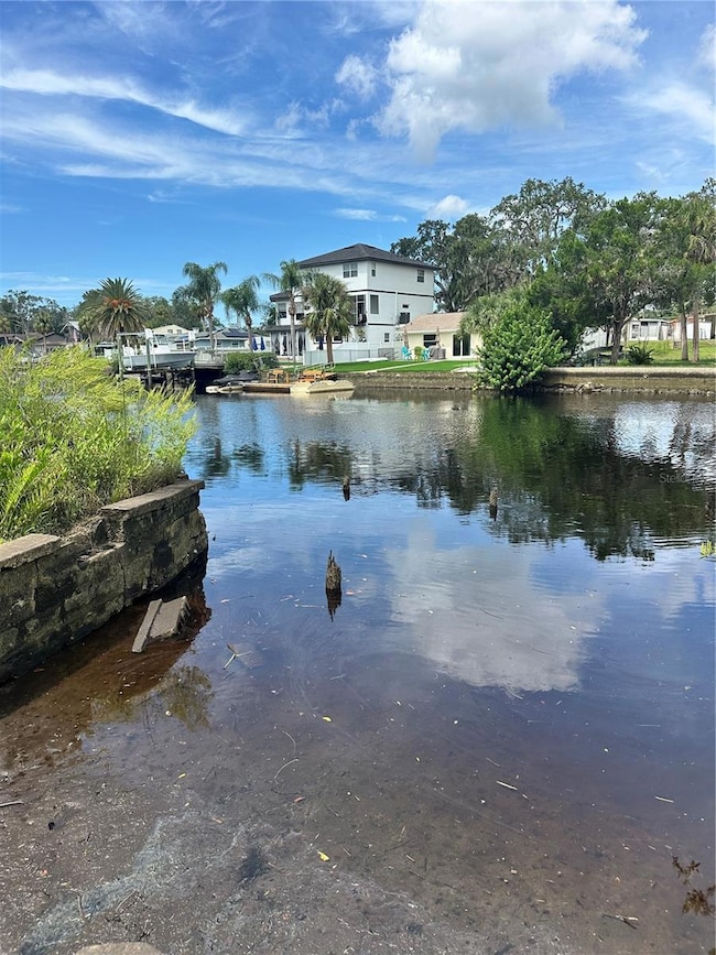 5649 Tidalwave Dr, New Port Richey, FL 34652 - photo 4