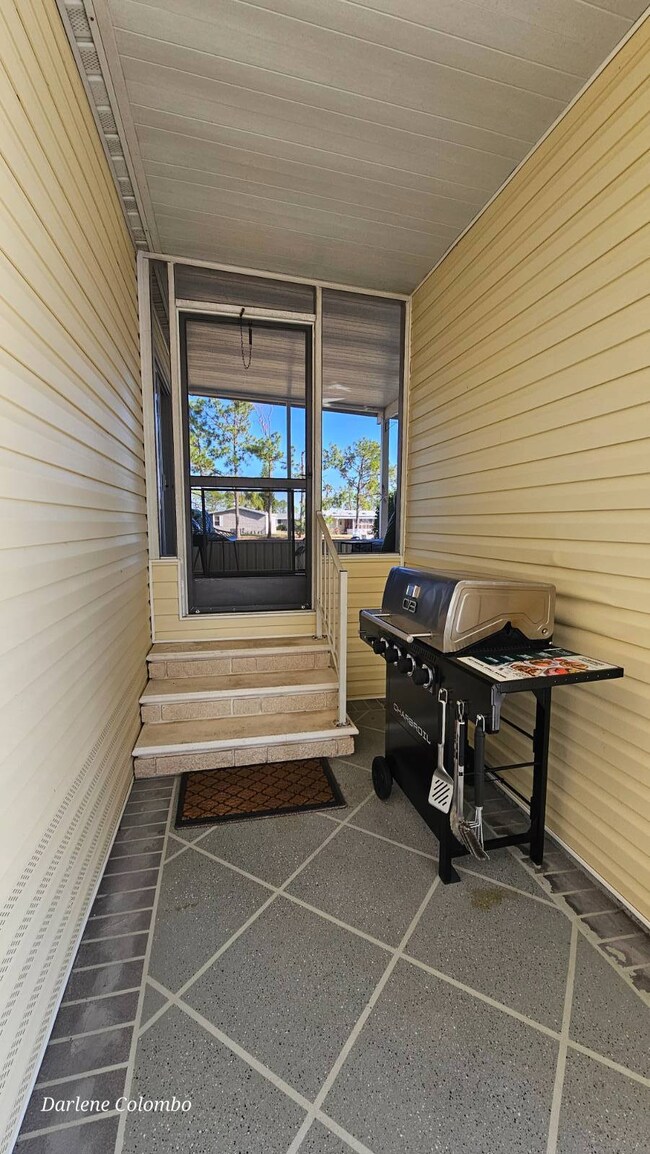 2109 Bayou Dr S, Ruskin, FL 33570 - photo 7