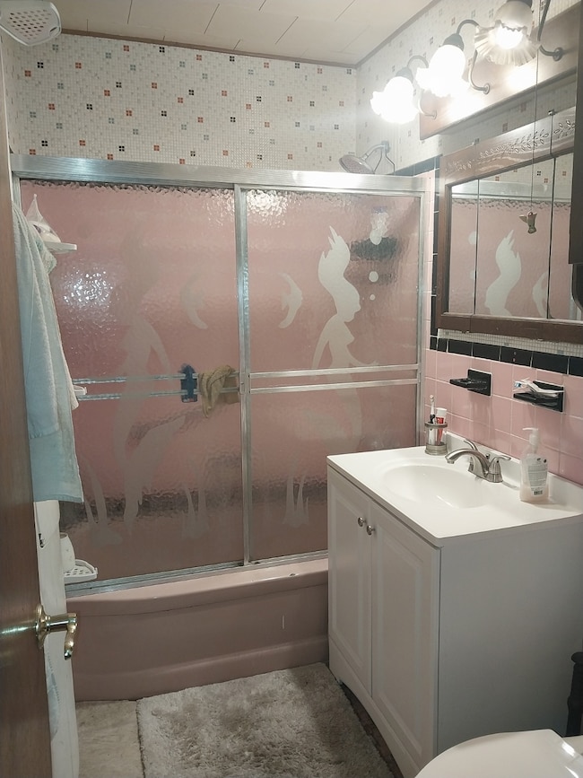 423 Olmstead Ave, Bronx, NY 10473 - photo 6