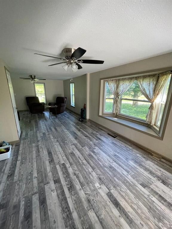 21027 U S 59, Parsons, KS 67357 - photo 6