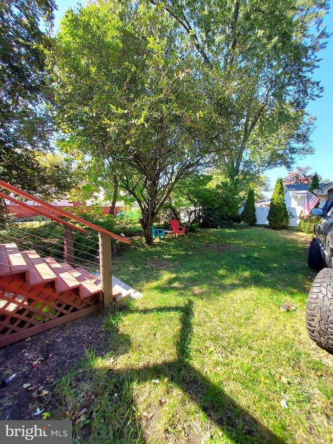 109 W Crystal Lake Ave, Haddon Township, NJ 08108 - photo 4