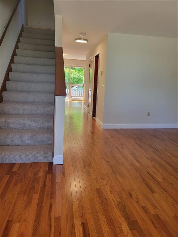 33 Waldo St, Pawtucket, RI 02860 - photo 2