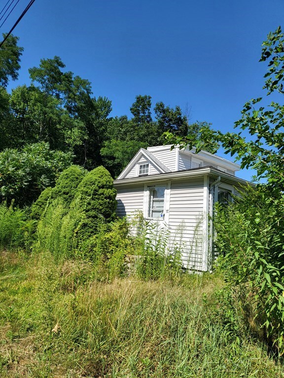 70 Willard Ave, Ludlow, MA 01056 - photo 2