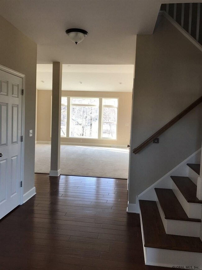 9 Siena Ln, Rensselaer, NY 12144 - photo 3