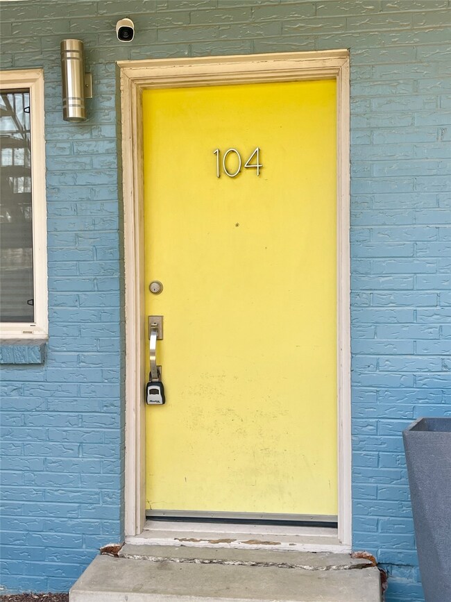 5808 Oram St unit 104, Dallas, TX 75206 - photo 3