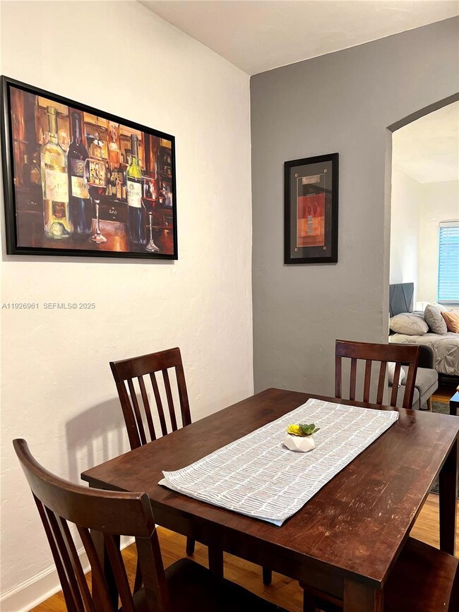 1561 Lenox Ave unit 9, Miami Beach, FL 33139 - photo 6