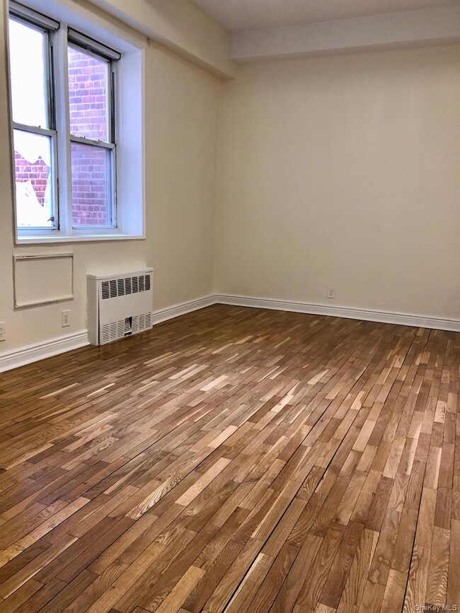 245 Rumsey Rd unit 1F, Yonkers, NY 10701 - photo 7
