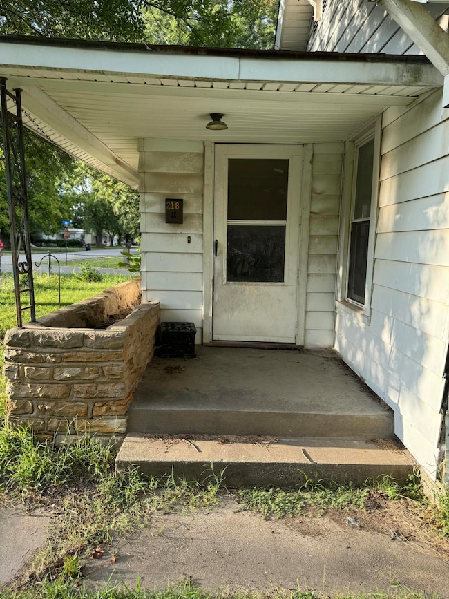 218 N Walnut St, Commerce, OK 74339 - photo 4