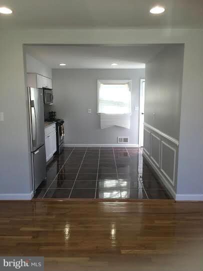 2210 Oregon Ave, Hyattsville, MD 20785 - photo 6