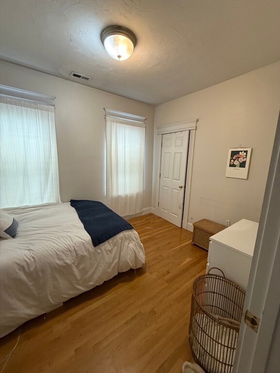 190 L St unit 1, Boston, MA 02127 - photo 2