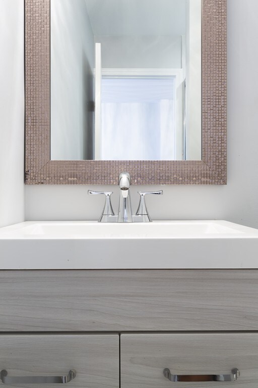 11 Noyes Place unit 4, Boston, MA 02113 - photo 6