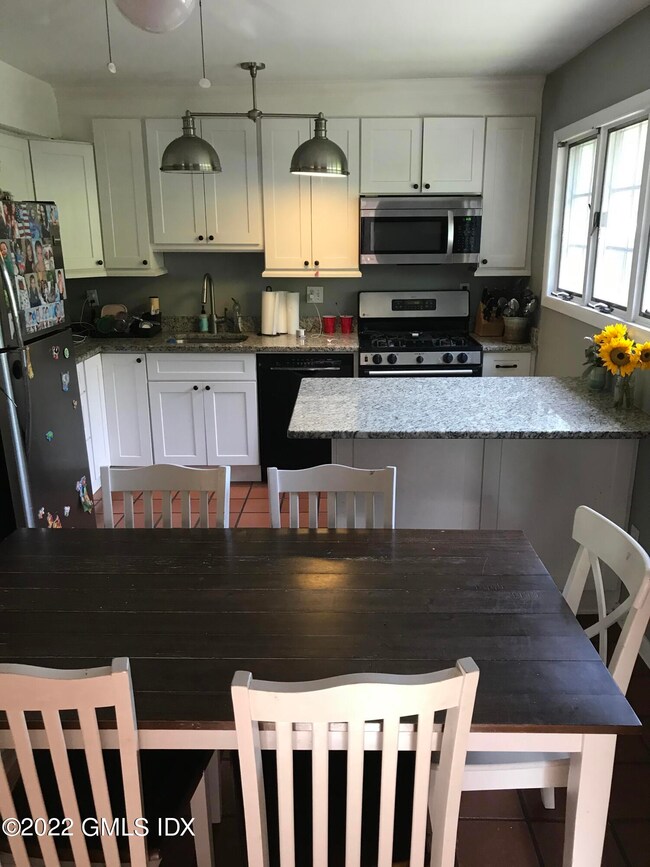 2 Gerald Ct, Riverside, CT 06878 - photo 3