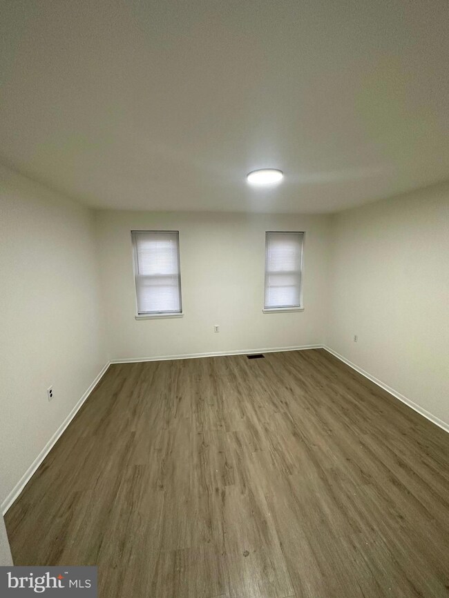 522 Trenton Ave, Camden, NJ 08103 - photo 6