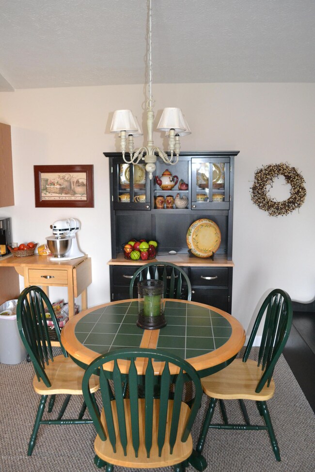 177 Central Blvd unit 7, Mount Washington, KY 40047 - photo 7