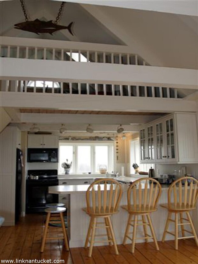 Kitchen and loft