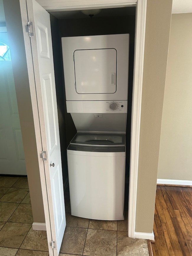 401 Joyce St unit 2, Houston, TX 77009 - photo 7