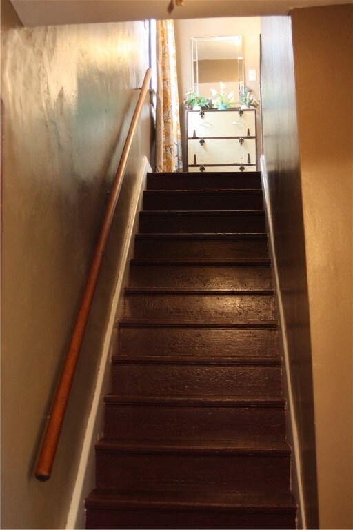 1610 Mcminn St, Aliquippa, PA 15001 - photo 5