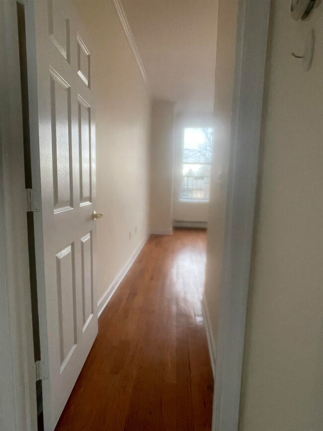 253 New York Ave unit 1R, Jersey City, NJ 07307 - photo 2